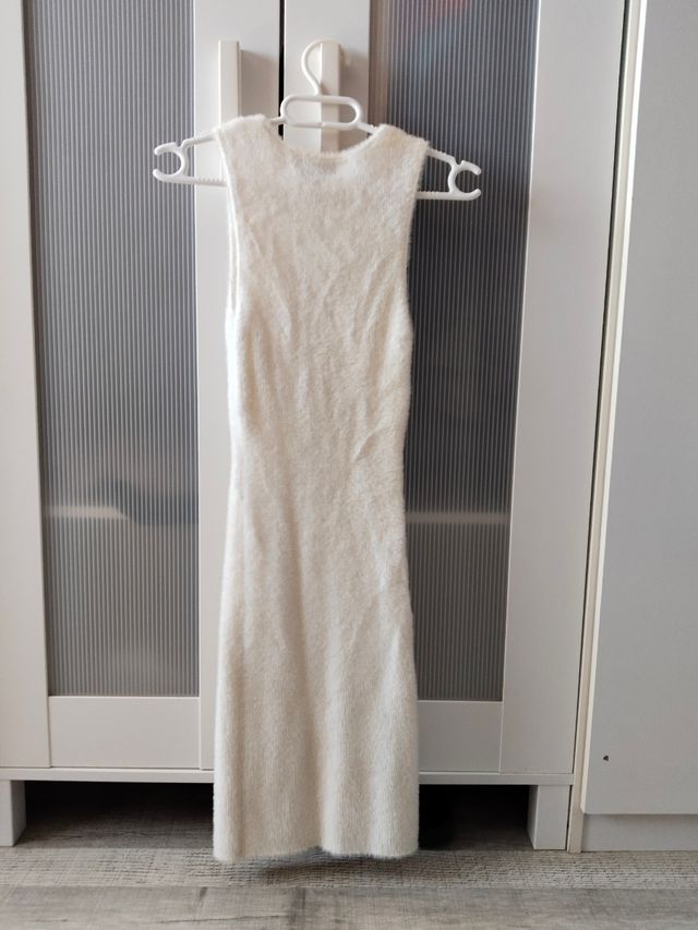 Vestido Bershka pelo blanco