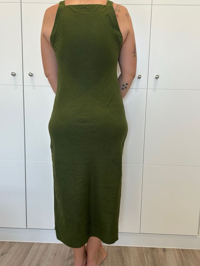 Vestido midi verde oliva talla L