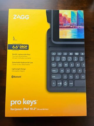 Teclado ZAGG Pro Keys iPad 10.2