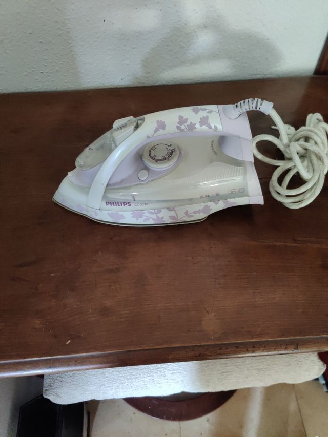 Ferro da stiro Philips GC3370 - Viola