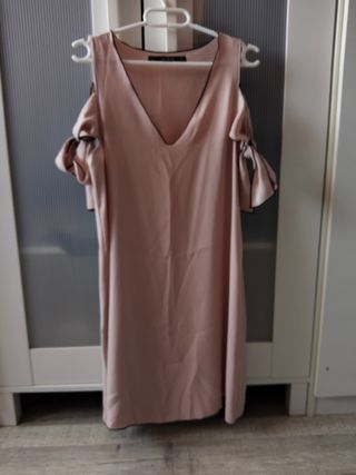 Vestido rosa lazos mangas