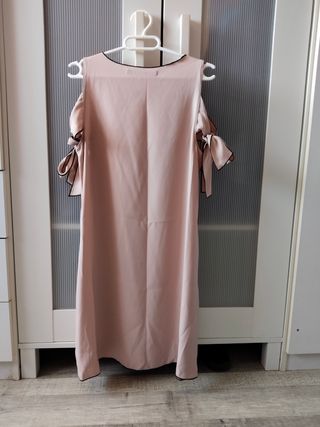 Vestido rosa lazos mangas