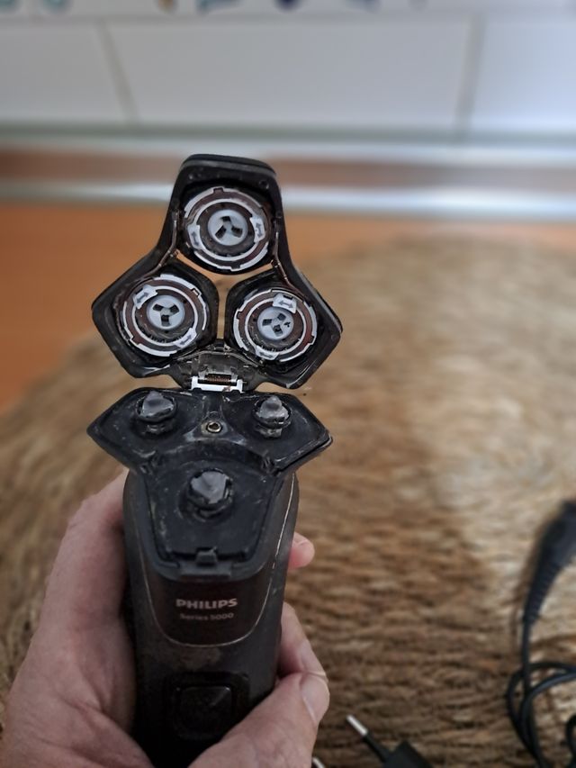 Afeitadora Philips Serie S5588