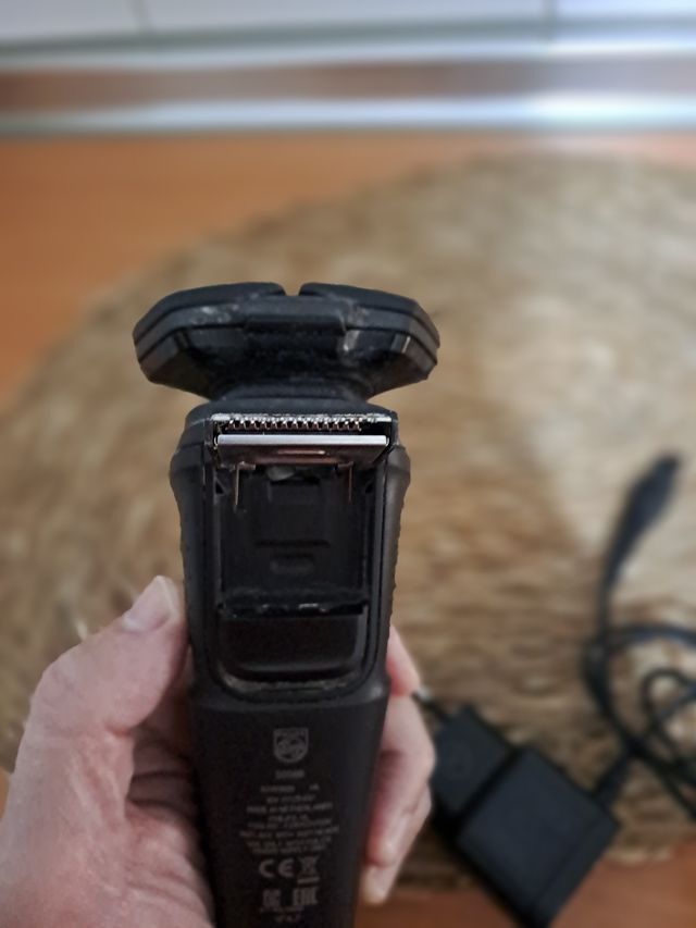 Afeitadora Philips Serie S5588