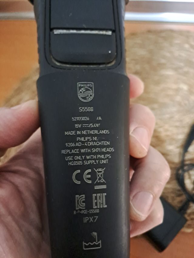 Afeitadora Philips Serie S5588