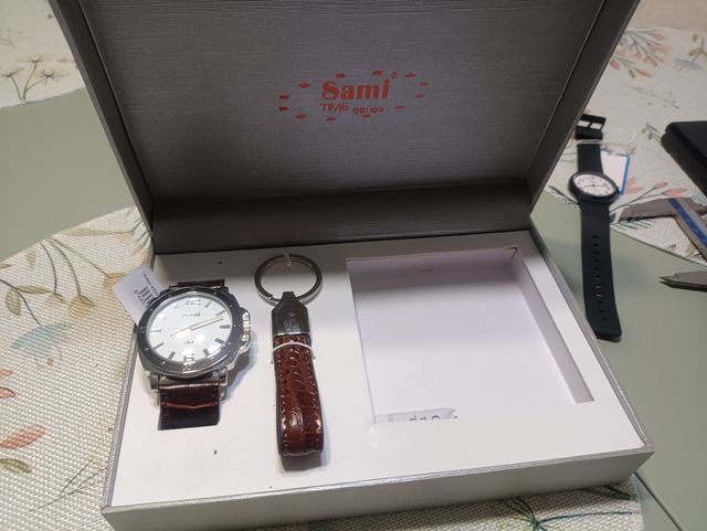 Reloj Sami Time Series - Marrón y Plata