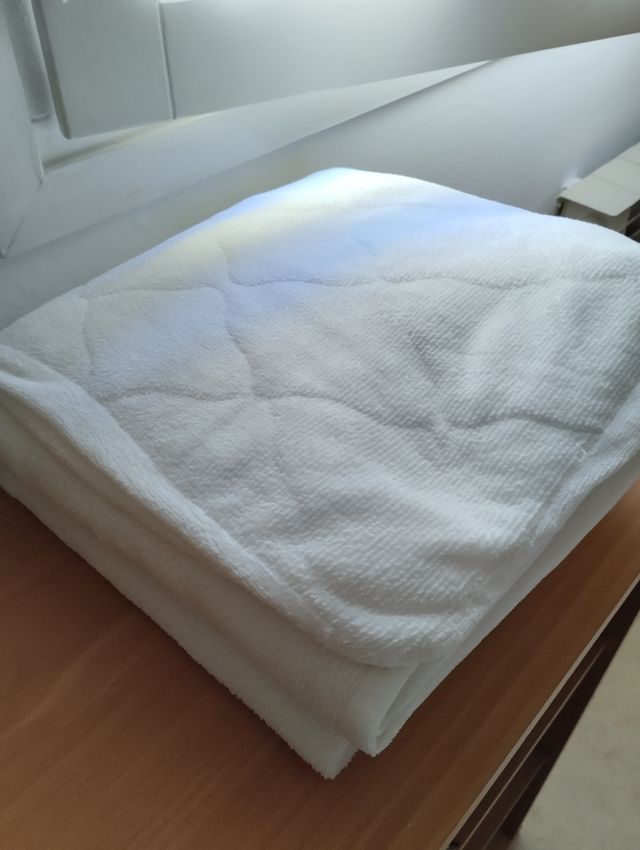 Funda protectora de colchón algodón rizo 135x200cm