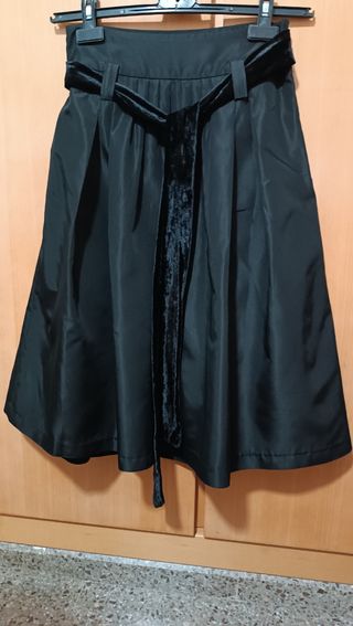 Falda negra talla S