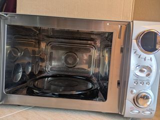 Horno Microondas con gril Daewoo - Como nuevo