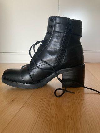 Botines Ash negros militares cuero nuevos