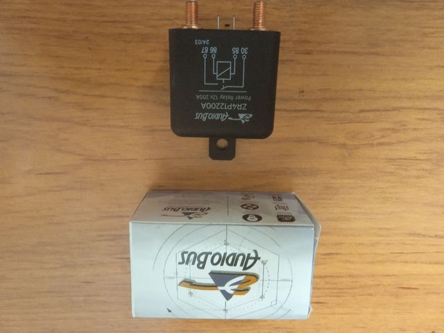 Rele separador baterías