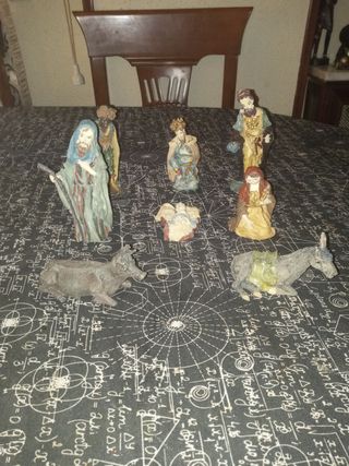 Pesebre: 9 figuras belén