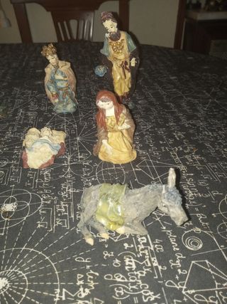 Pesebre: 9 figuras belén