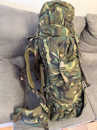 Mochila militar camuflaje verde boscoso