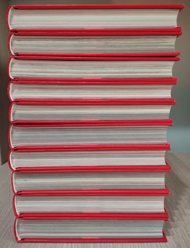 LOS VENGADORES JONATHAN HICKMAN COMPLETA M. DELUXE