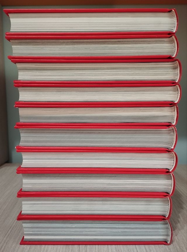 LOS VENGADORES JONATHAN HICKMAN COMPLETA M. DELUXE