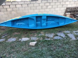 Kayak rígido 2 adultos + 1 niño