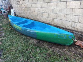 Kayak rígido 2 adultos + 1 niño