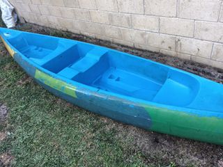 Kayak rígido 2 adultos + 1 niño