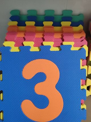 Alfombra puzzle goma eva