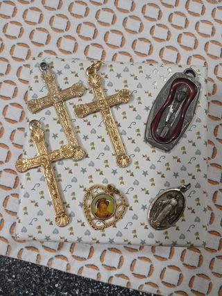 Ciondoli religiosi vintage