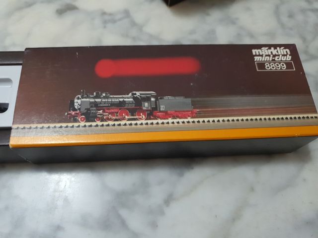 Locomotora Märklin Miniclub Z 8899