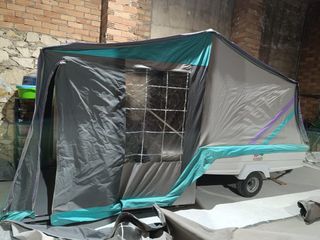 Tienda de camping remolcable usada