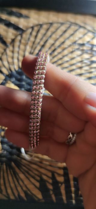 Braccialetto rosa con strass