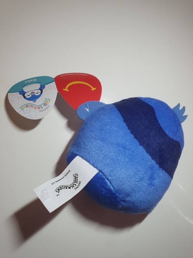 Squishmallow Pinguino Babs