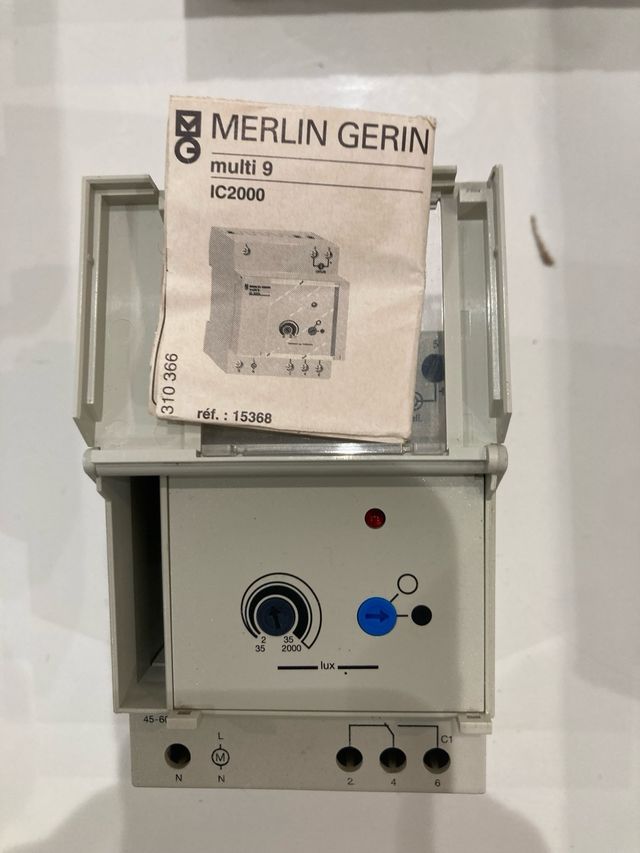 Célula fotoeléctrica Merlin Gerin IC2000