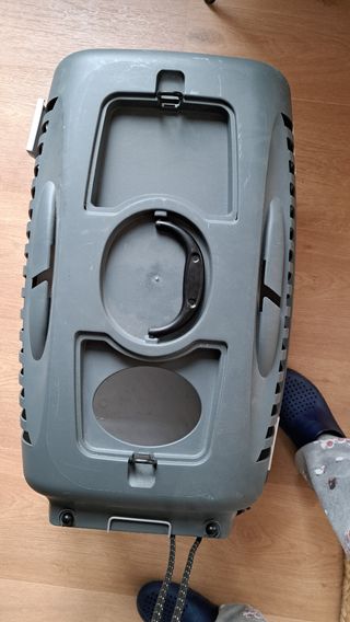 Transportín mascotas gris y blanco