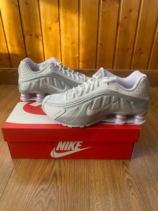 Nike Shox R4 Metallic Platinum