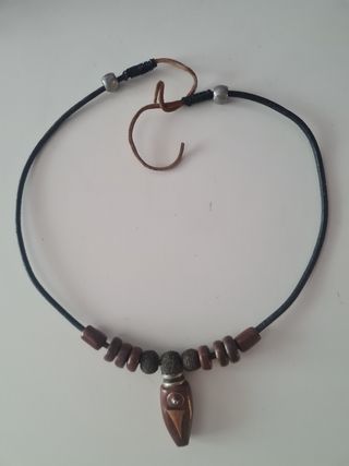 Gargantilla con colgante étnico