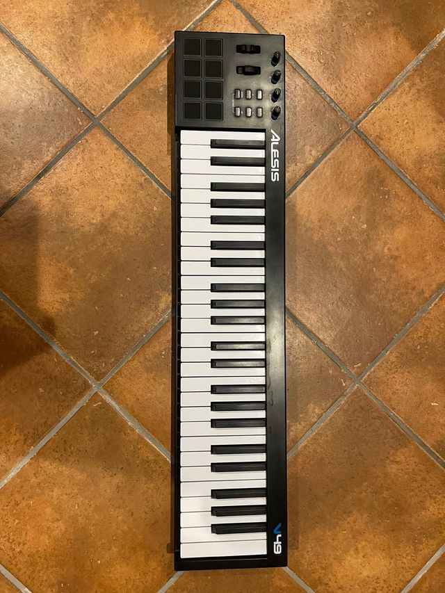 Alesis V49 teclado MIDI