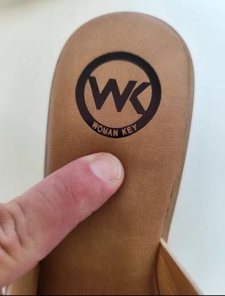 Sandalias Wokan Key plataforma beige 40