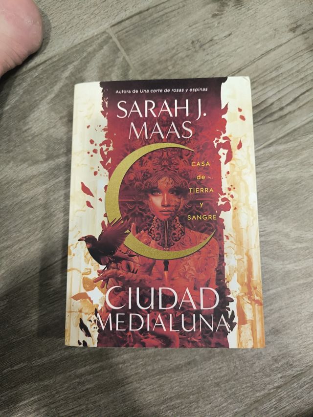 Casa de tierra y sangre (Ciudad Medialuna 1)