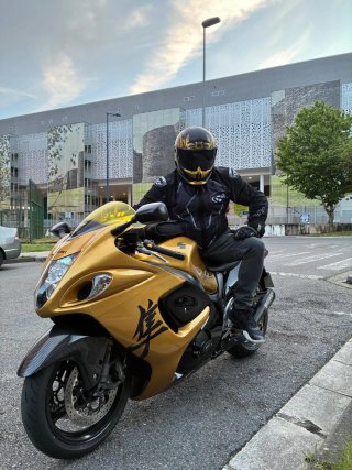 Suzuki Hayabusa GSXR 1300.