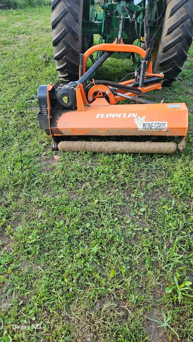 Desbrozadora de martillos agrícola