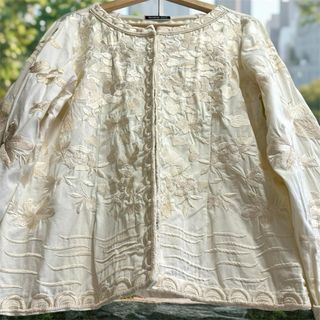 Talla XL (42) Chaqueta bordada 