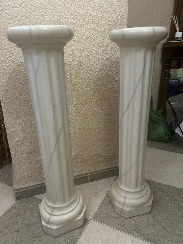 2 Columnas Decorativas - Mármol Blanco