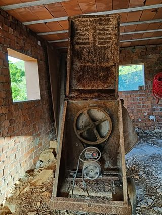 Hormigonera usada - Volante