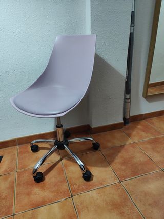 Silla oficina giratoria morada