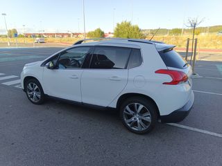 Peugeot 2008 Allure 1.6 e-HDI 92cv