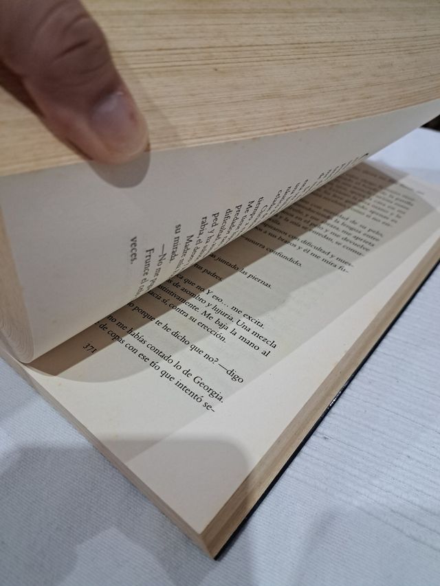 CINCUENTA SOMBRAS DE GREY