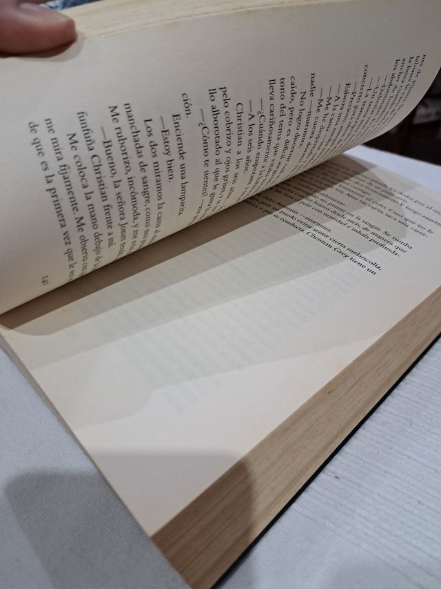 CINCUENTA SOMBRAS DE GREY