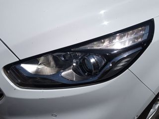 Ford S Max Titanium