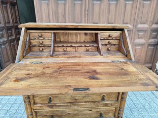 Escritorio sinfonier madera rústico.