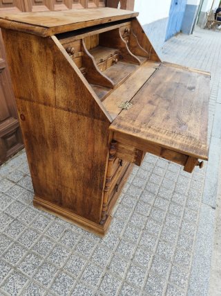 Escritorio sinfonier madera rústico.
