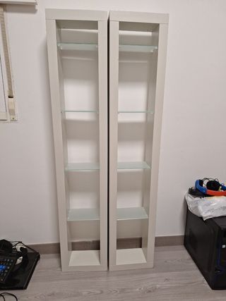 2 colonne decorative bianche