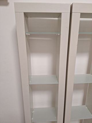 2 colonne decorative bianche